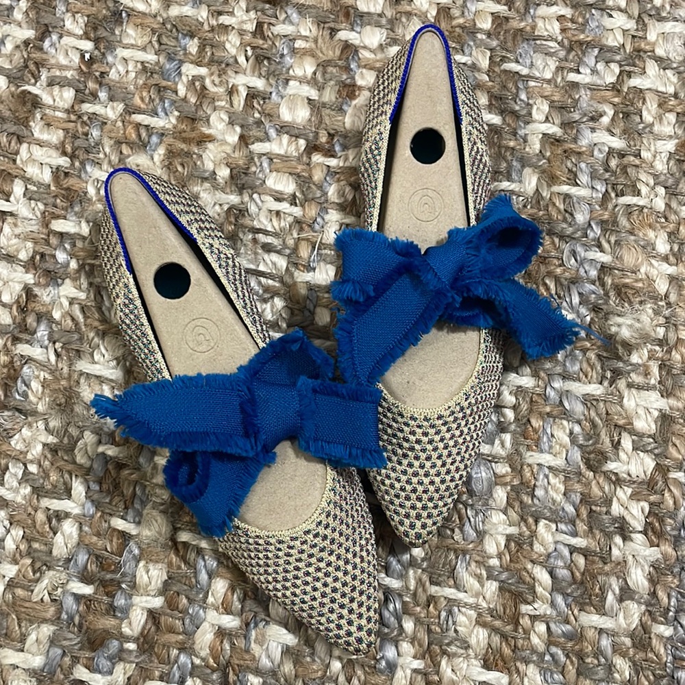 Rothys size 8.5. Mint condition. Absolutely Adorable & Never Worn.